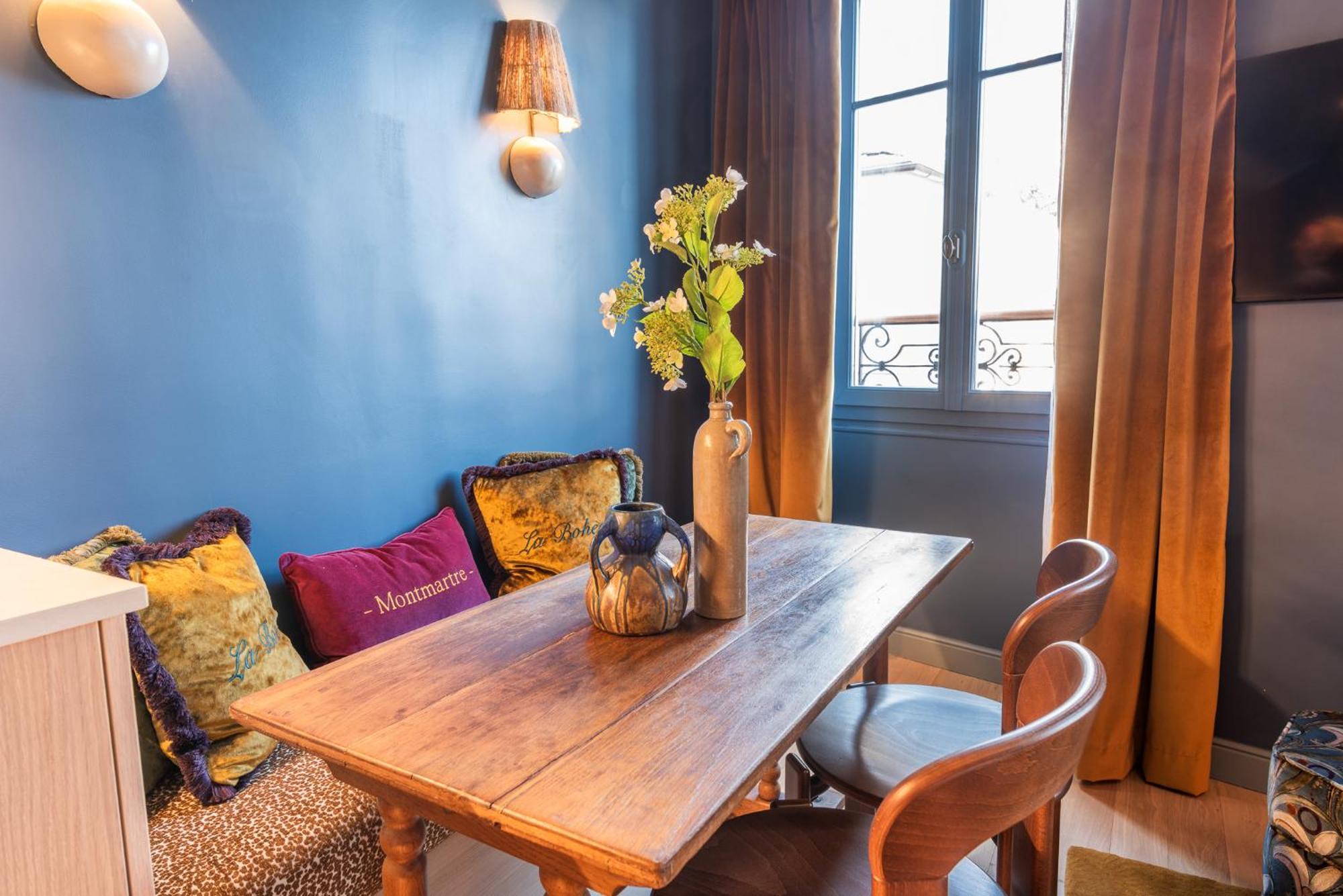 Maison La Boheme Montmartre - Studios & Apartments Paris Exterior photo